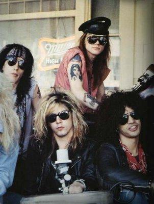 Хакеры расстроили поклонников группы Guns N' Roses