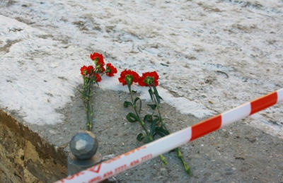 проект памятника погибшим в ночном клубе Перми "Хромая лошадь" 